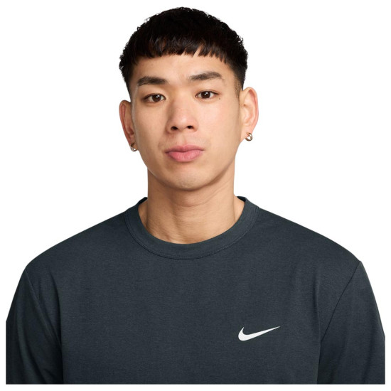 Nike Ανδρική κοντομάνικη μπλούζα Hyverse Dri-FIT UV Tee Nike Ανδρική κοντομάνικη μπλούζα Hyverse Dri-FIT UV Tee